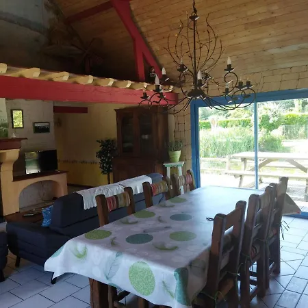 La Fermette Szálloda *