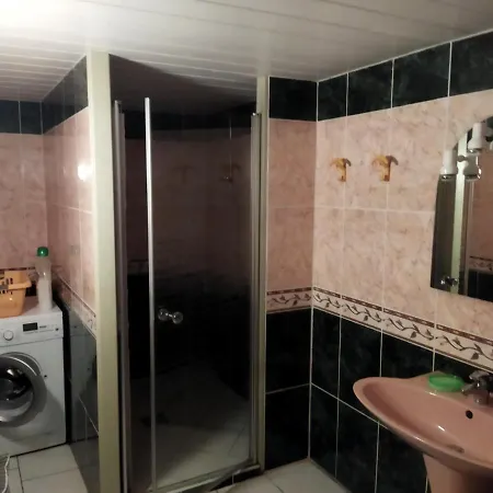 La Fermette Szálloda *